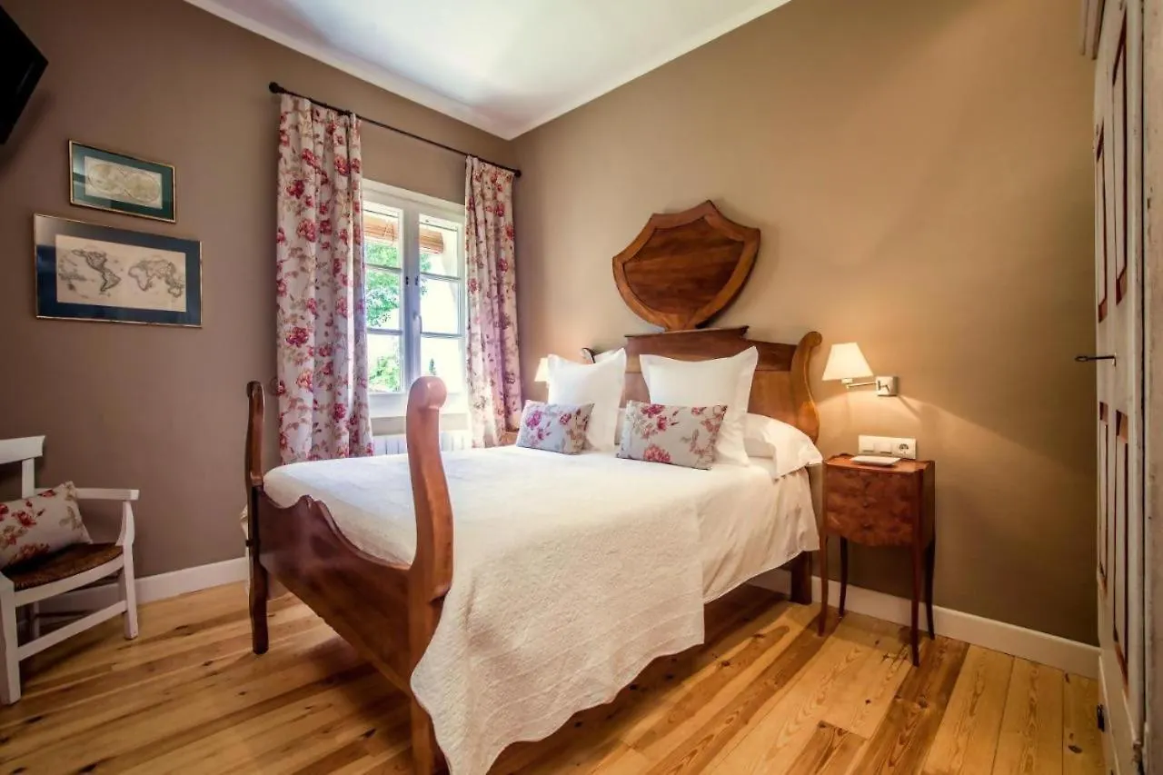 Bed and Breakfast Lhort De Sant Cebria Torroella de Fluvià